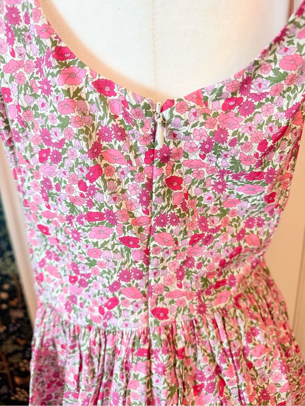 LoveShackFancy White Top with Pink Heart Button and Floral Tie - Picture 6 of 7